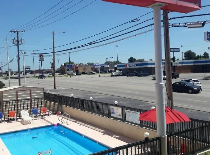 Rest & Suites Hotel Tulsa
