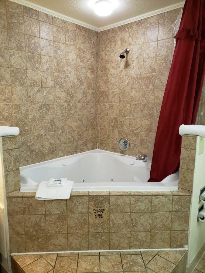 REST INN & SUITES, TULSA